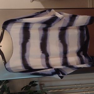 Alfani angel sleeve  blue and white blouse 🤩